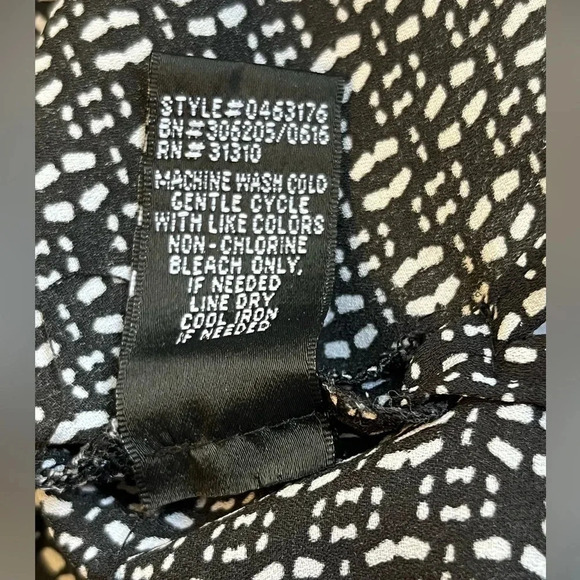 New Directions Long Sleeve or 3/4 Sleeve Button Down Blouse - Picture 7 of 7